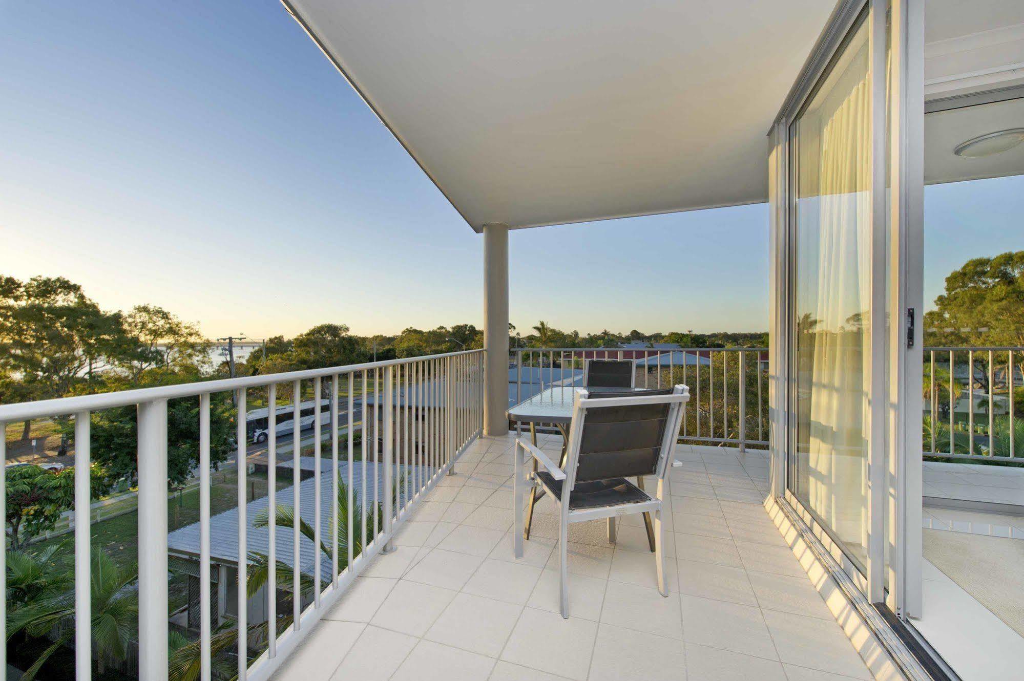 On The Bay Apartments Bongaree Exteriör bild